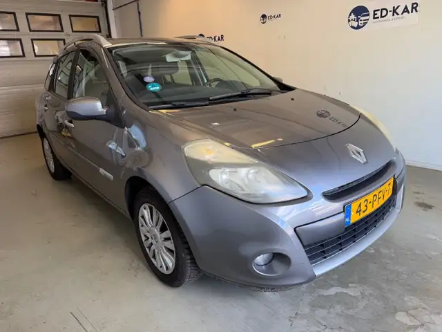Renault Clio view 5