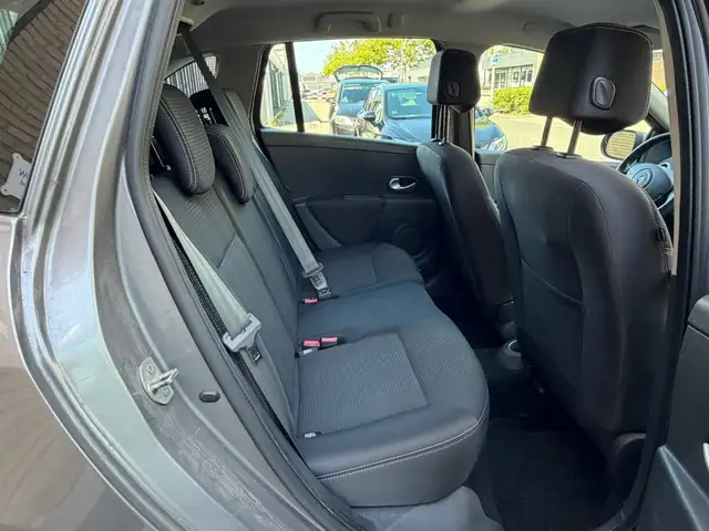 Renault Clio view 10