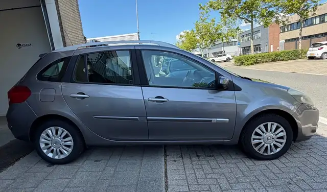 Renault Clio view 14
