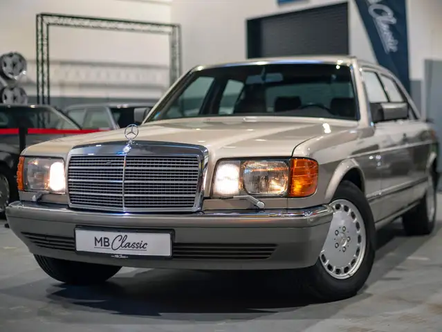Mercedes-Benz 560 SE W126, H-Zul., 2.Hd, Rarität mit top Historie