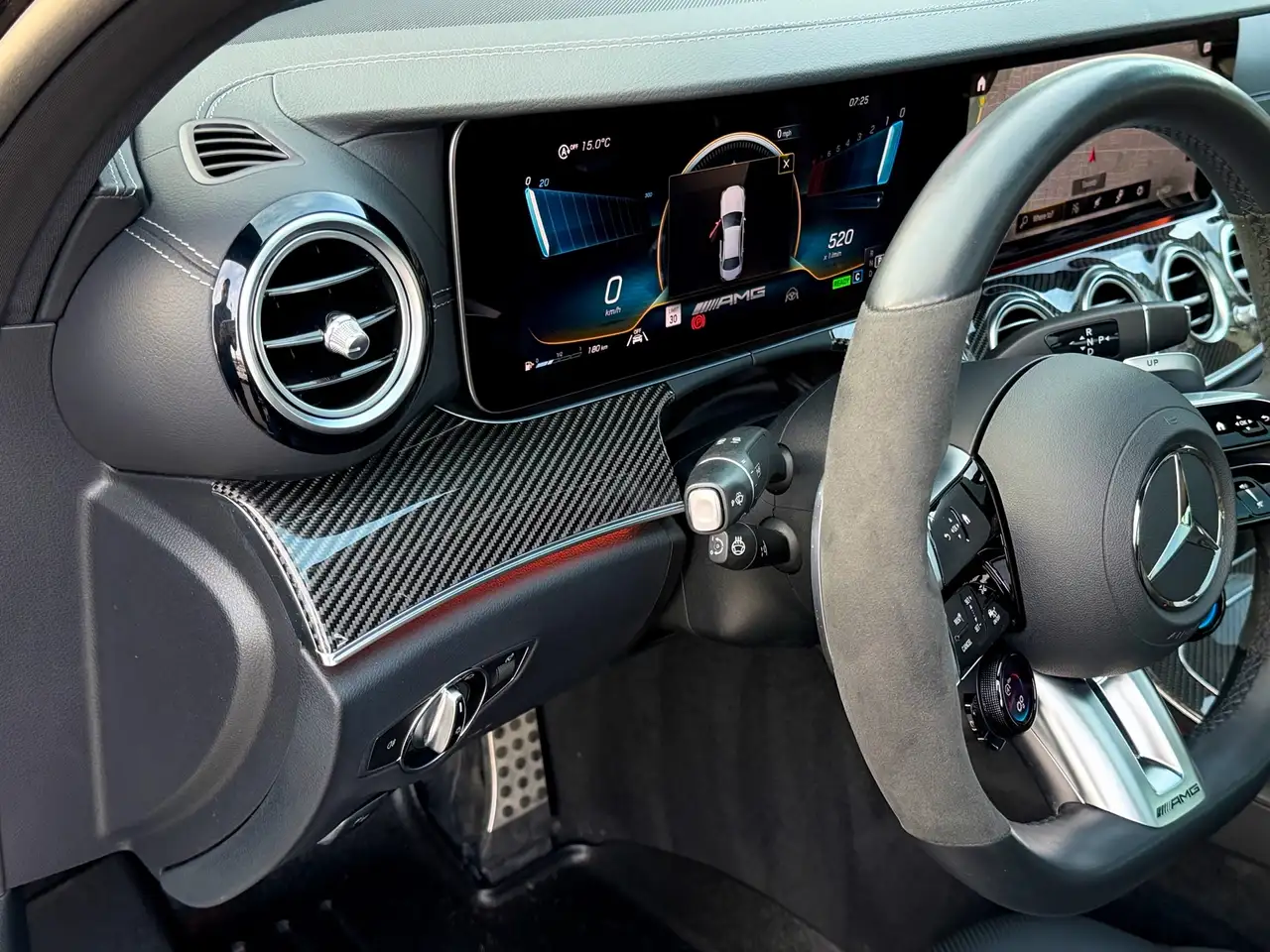 Mercedes-Benz E-Class photo Mercedes-Benz E-Class