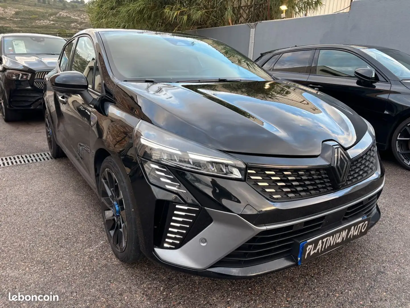 Renault Clio 5 (2) 1.0 TCE 90 Esprit Alpine Noir - 1