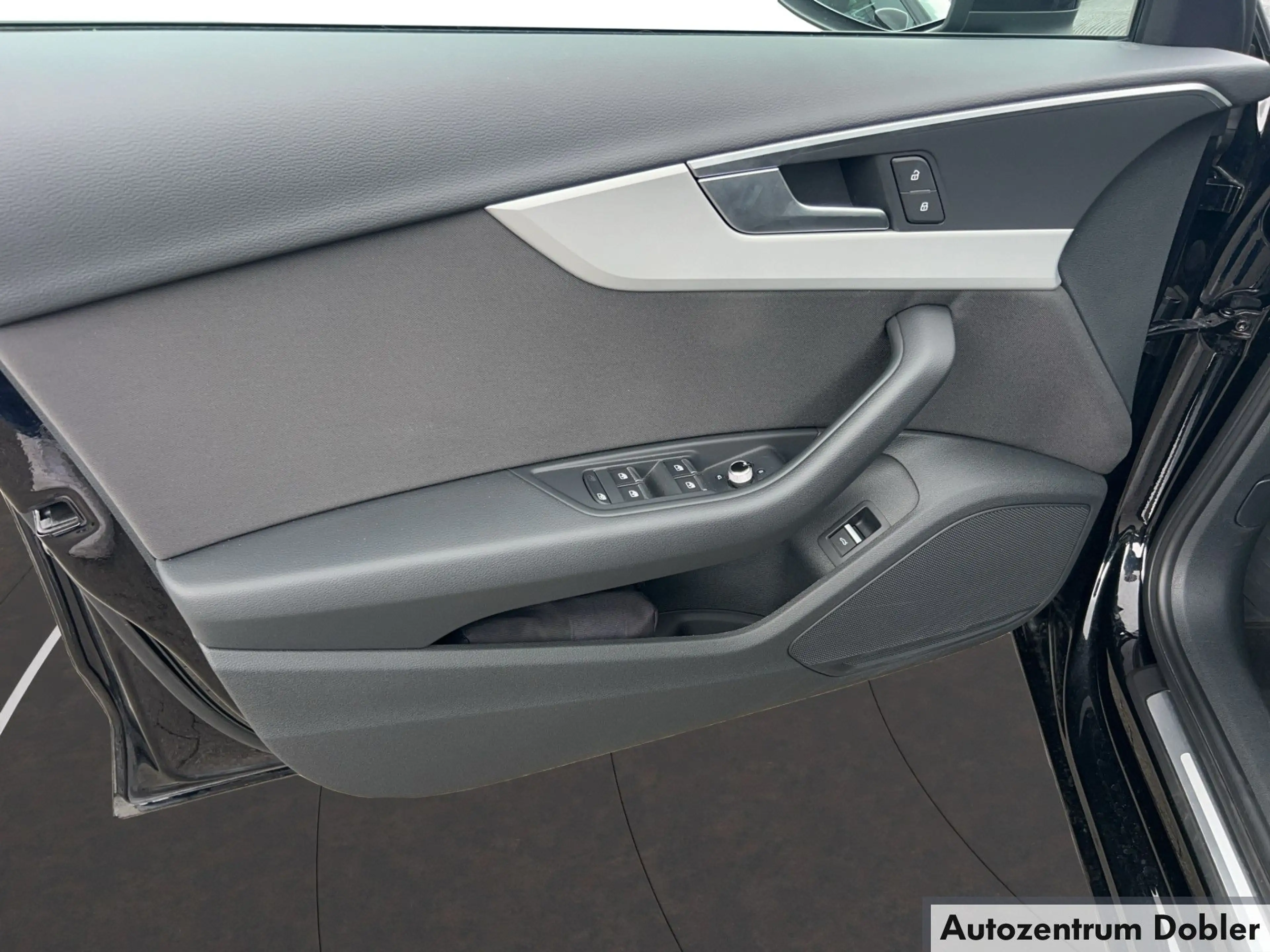 Audi A4 Avant 40 TFSI S-tronic LED ACC Navi Bluetooth — photo 12