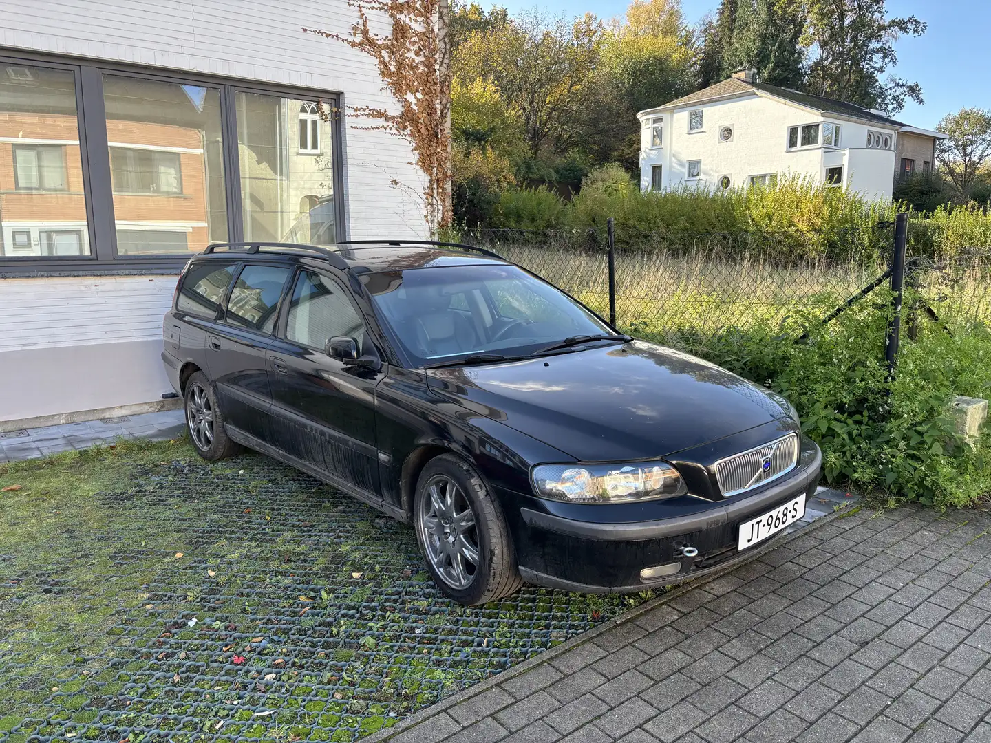 Volvo V70 2.0 T ! motor defect ! - 1