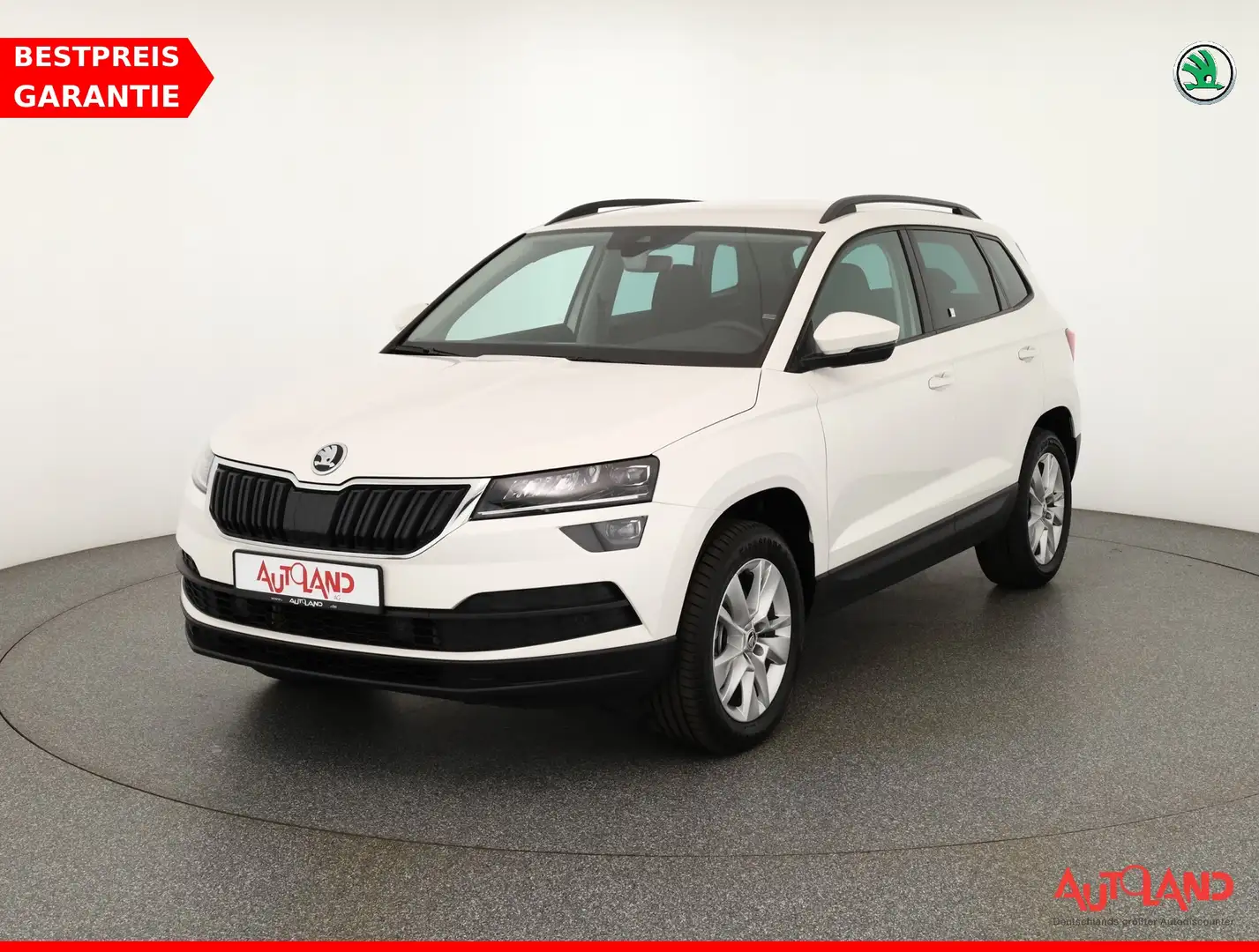 Skoda Karoq 2.0 TDI Style 4x4 Standheizung ACC Navi Weiß - 1