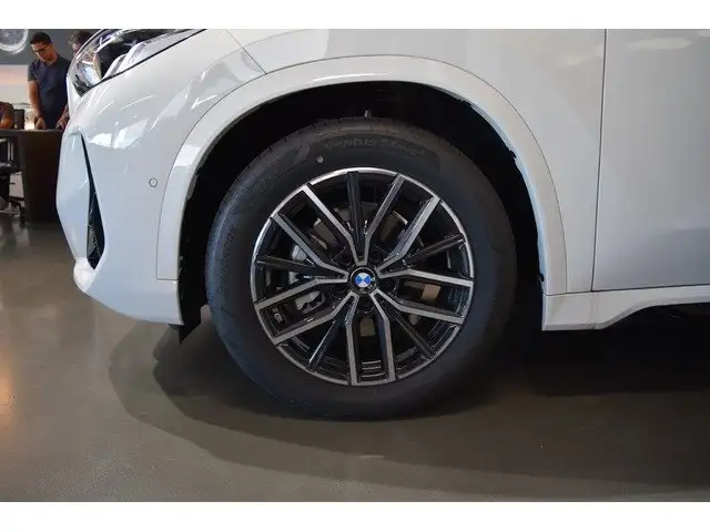 BMW X1 view 21
