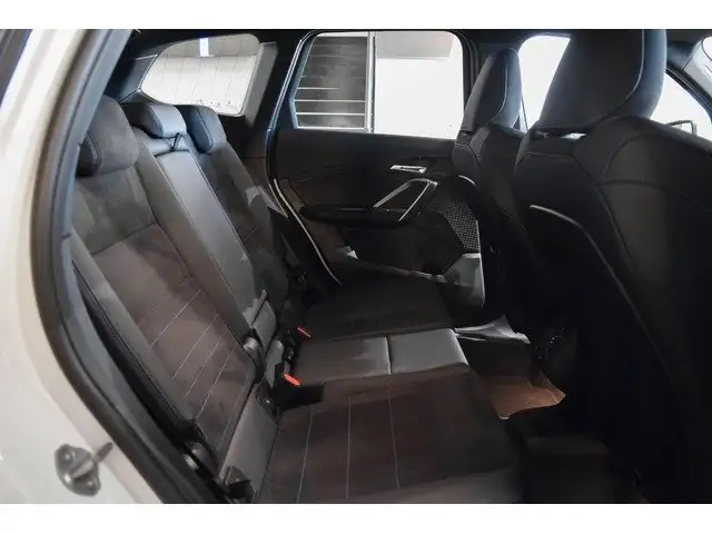 BMW X1 view 10