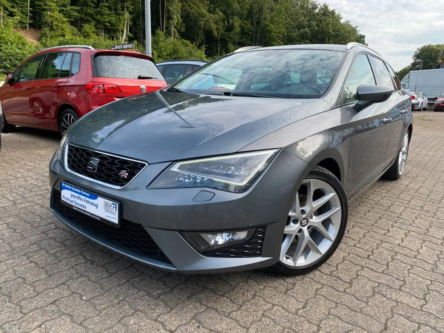 SEAT Leon ST FR AHK KAMERA TEMPOMAT NAVI Grijs - 1