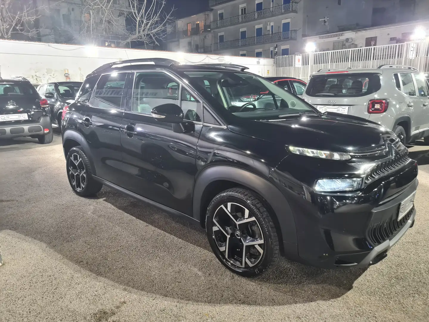 Citroen C3 Aircross 1.5 bluehdi Shine Pack s KM CERTIFICATI Schwarz - 2