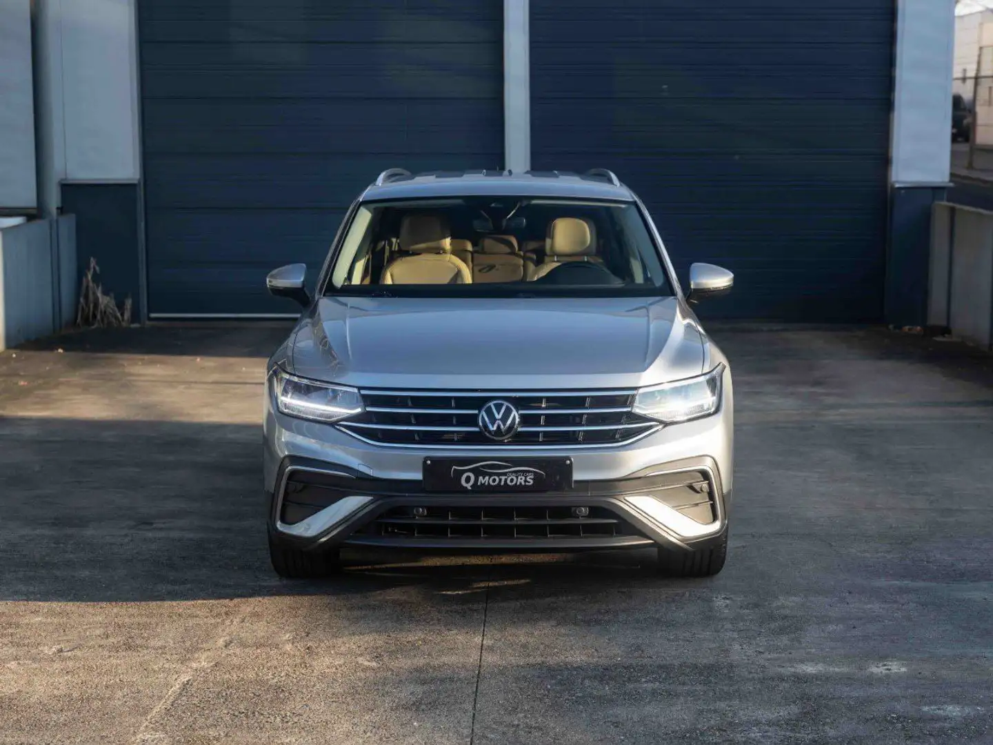 Volkswagen Tiguan Allspace 1.5 TSI 7pl.- DSG-ACC-CARPLAY-TREKHAAK-1 OWNER Zilver - 2