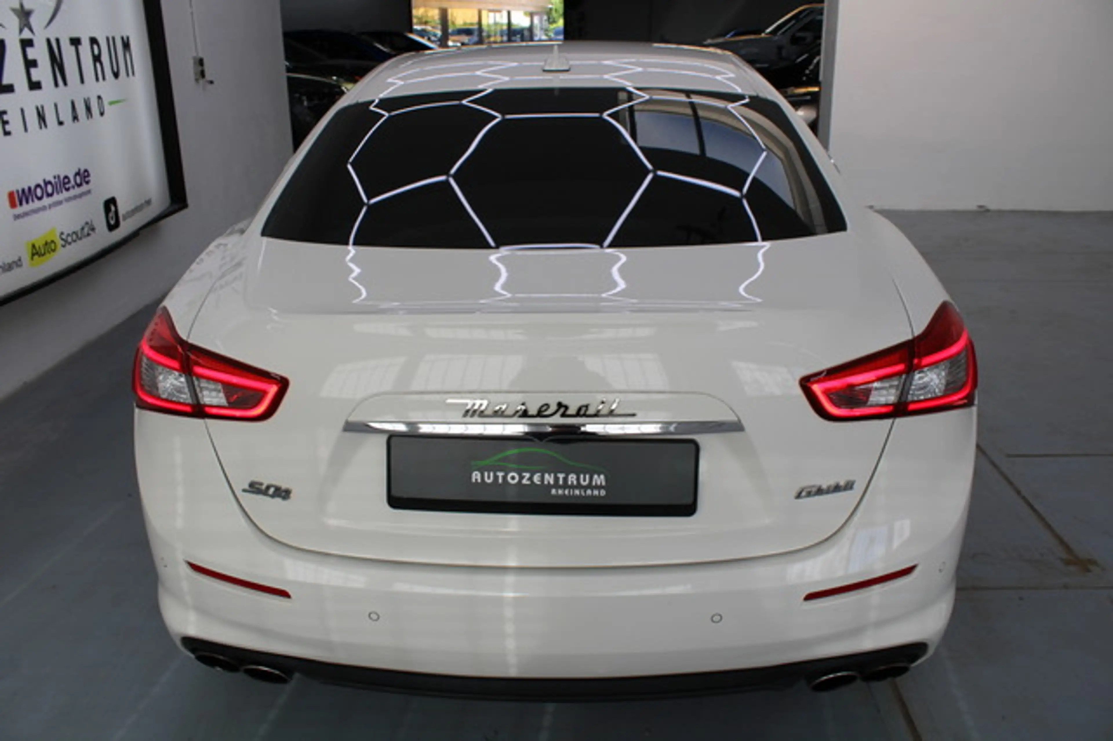 Maserati Ghibli S Q4 CARPLAY/NAVI/KAMERA/SPORT/LED/HARMAN — photo 6