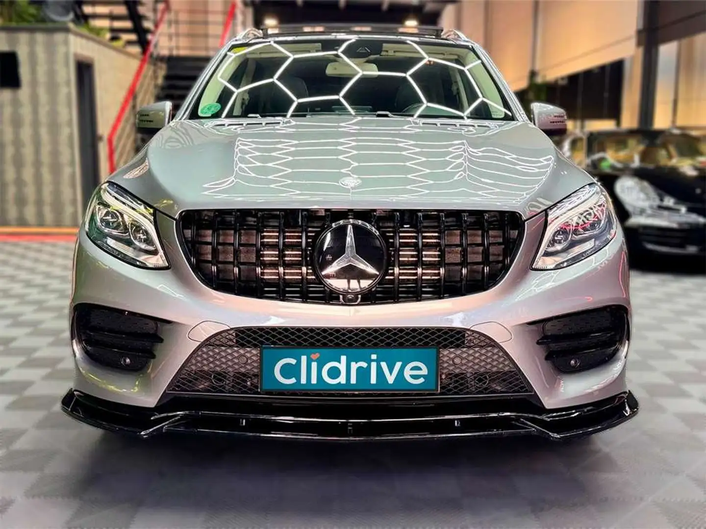 Mercedes-Benz GLE 250 250d 4Matic Aut. Gris - 2