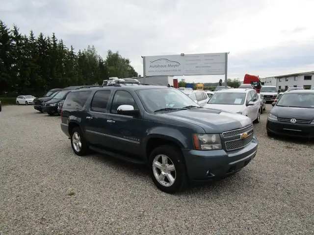 Chevrolet Suburban 4x4 LTZ*Autogas LPG*SD*7-Sitze*AHK*