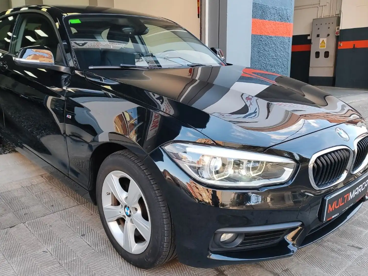 BMW 116 116i Noir - 2