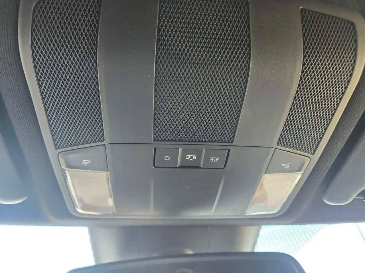 Mitsubishi Eclipse Cross photo Mitsubishi Eclipse Cross