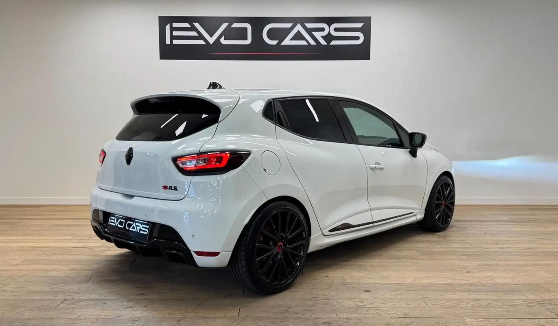 Renault Clio IV RS Trophy 1.6 220 ch EDC / Caméra / Akrapovic / Blanc - 2