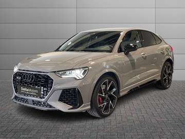 - RS Q3 SPB quattro S tronic
