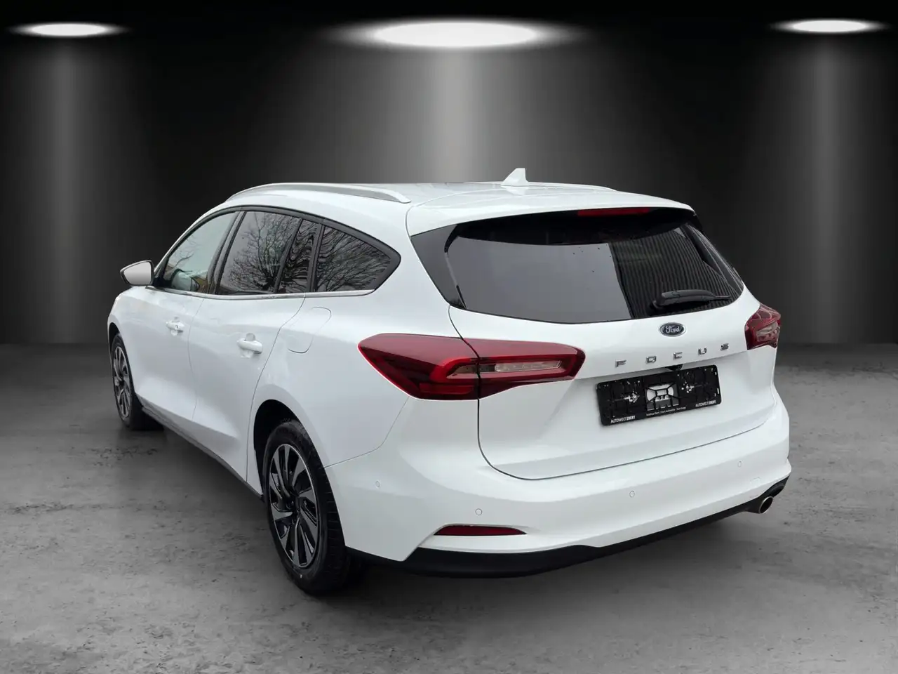Ford Focus Turnier Titanium Edition Fahrer Pak. Win.P 2
