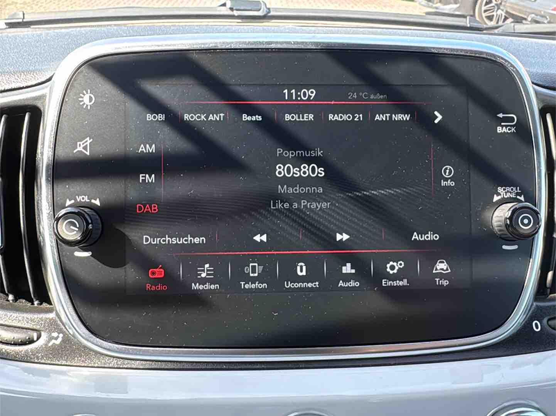 Abarth 595 PDC DAB+ 17" LM Android CarPlay — photo 9