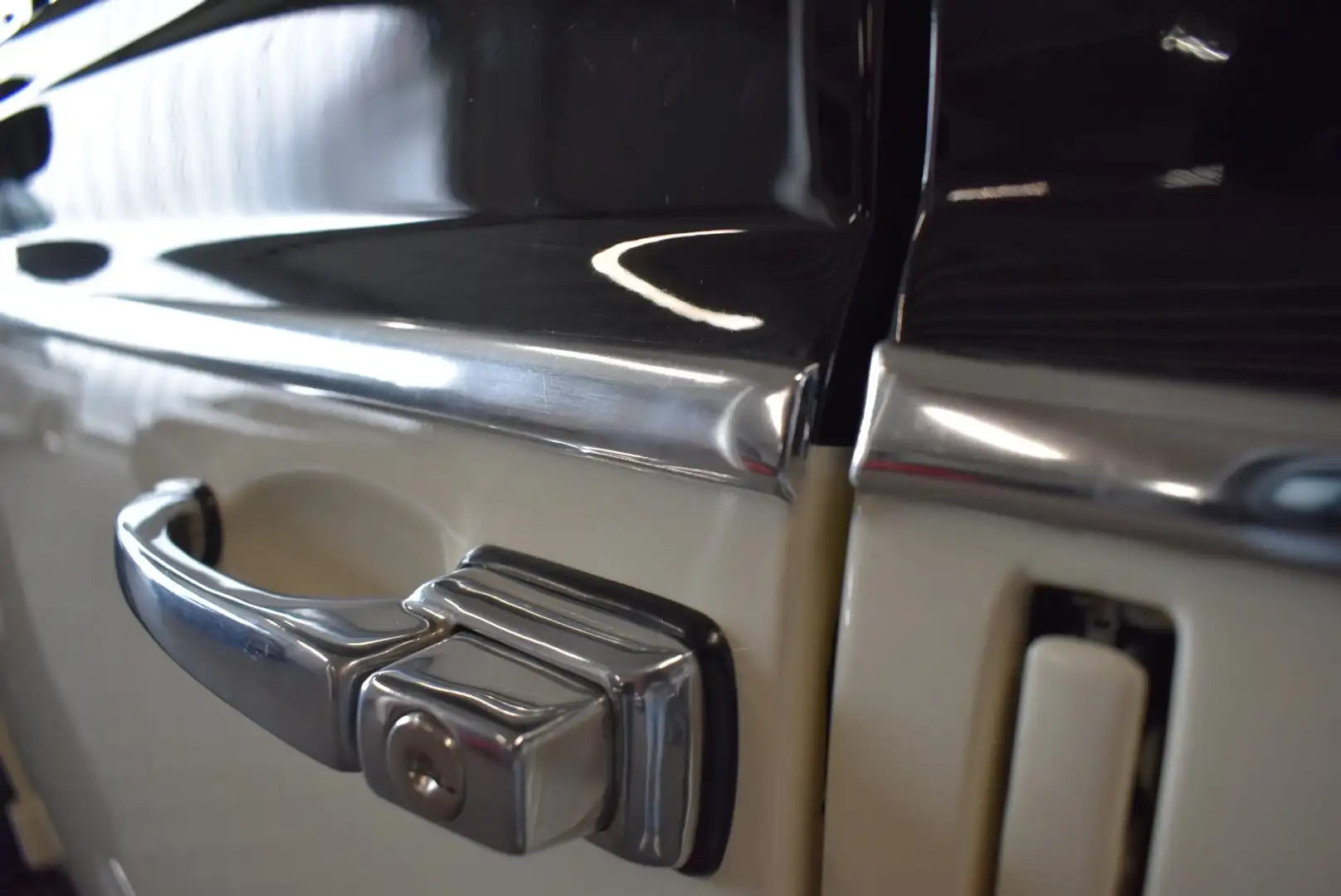 Volkswagen Käfer Cabriolett  1200 restauriert Schwarz - 2