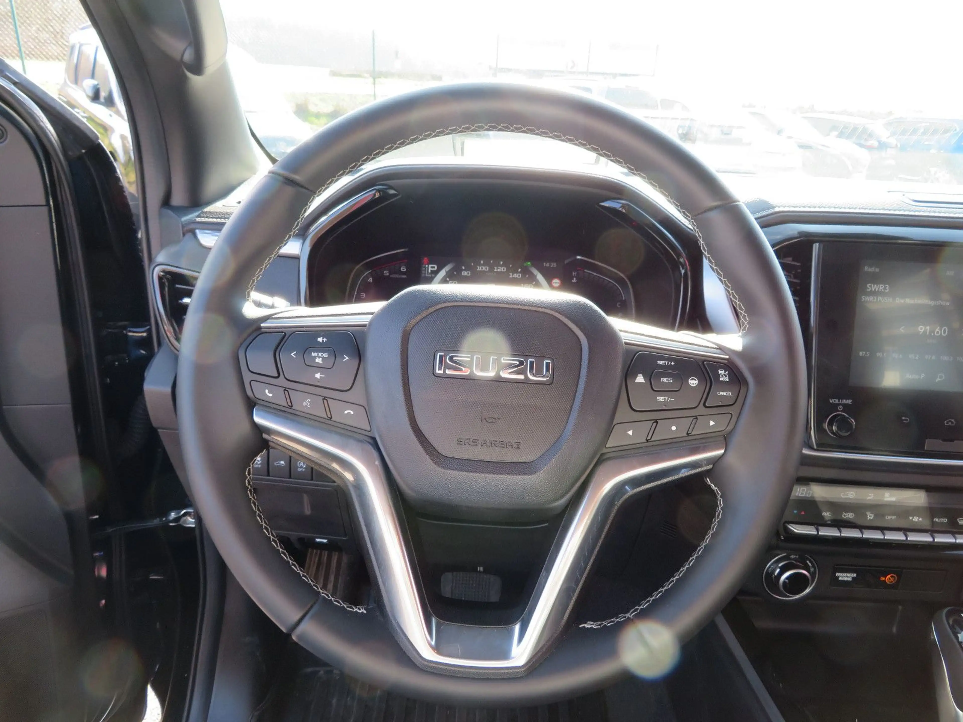 Isuzu D-Max DoKa Face-Lift,AHK geflanscht — photo 15