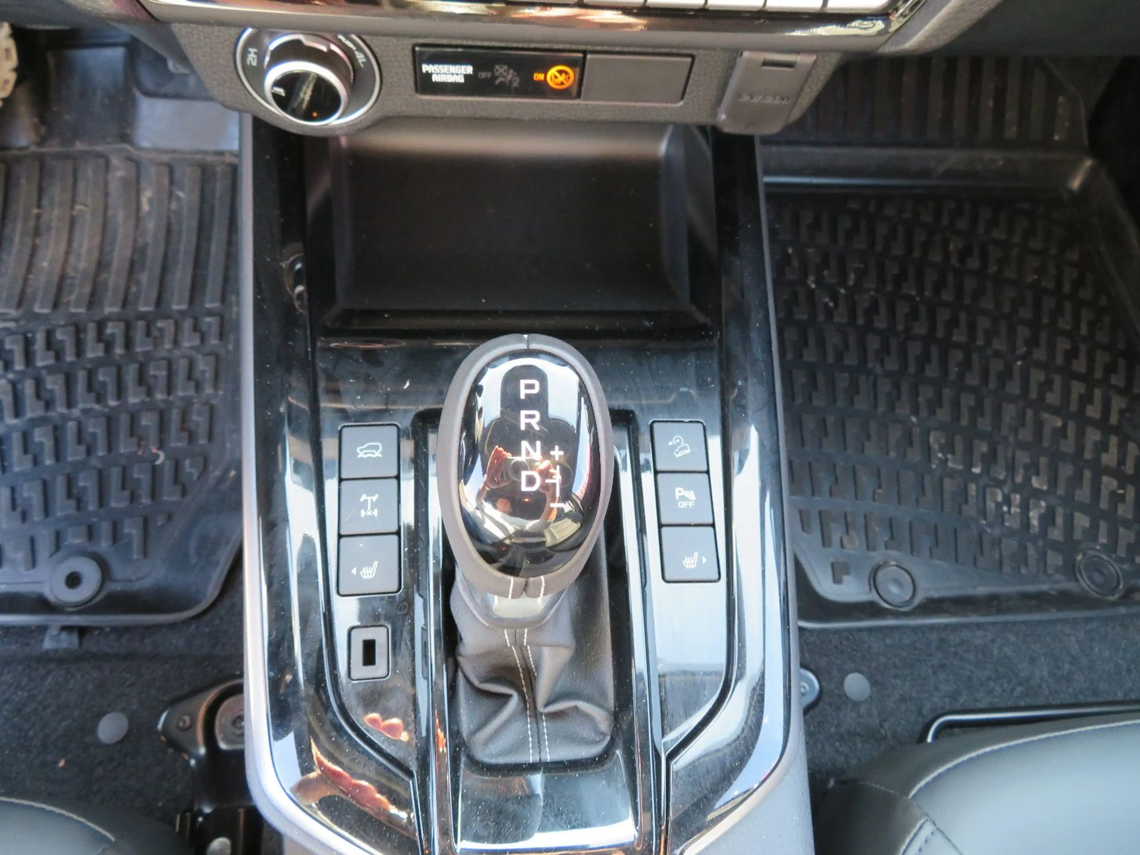 Isuzu D-Max DoKa Face-Lift,AHK geflanscht — photo 14