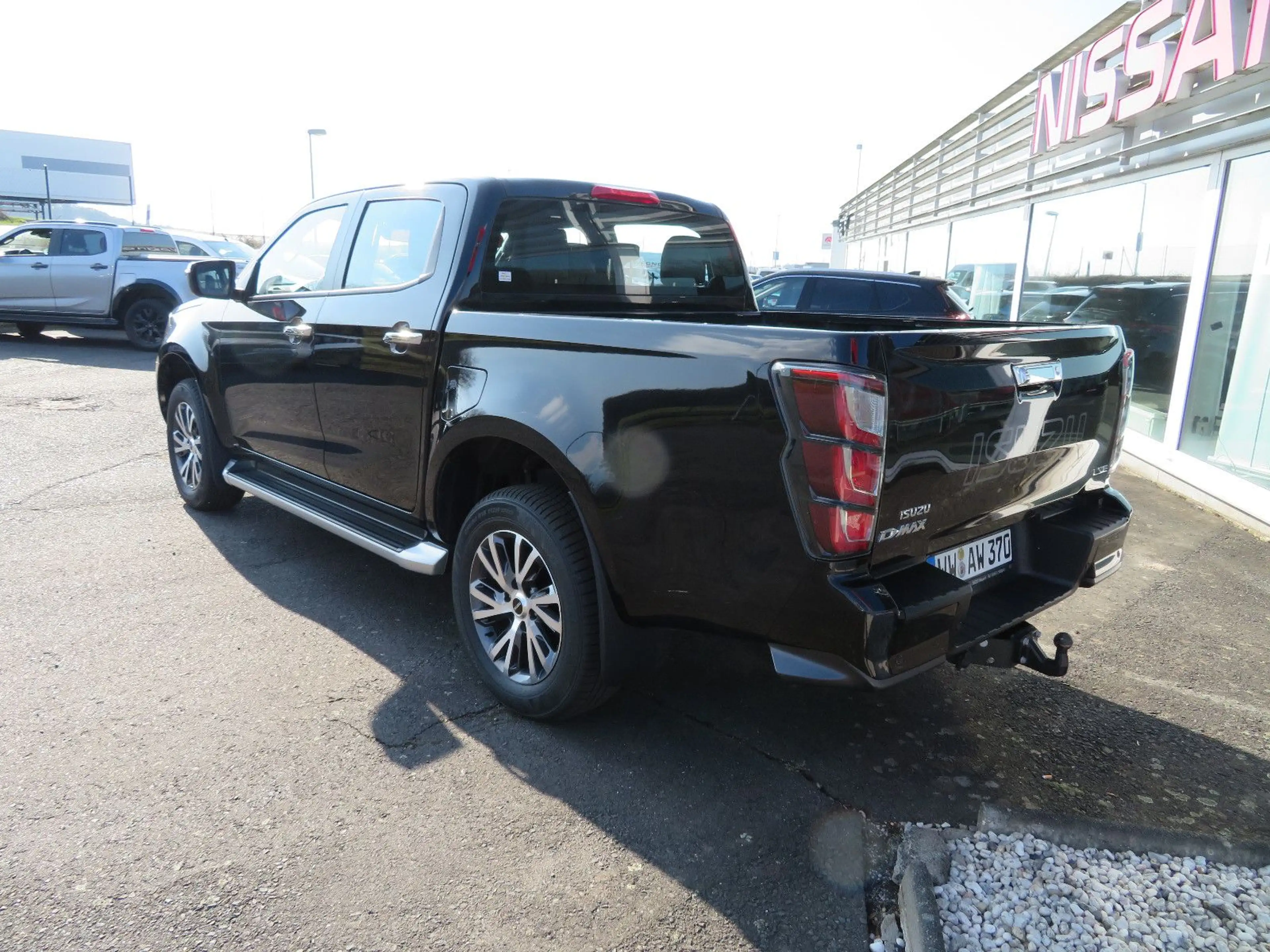 Isuzu D-Max DoKa Face-Lift,AHK geflanscht — photo 4