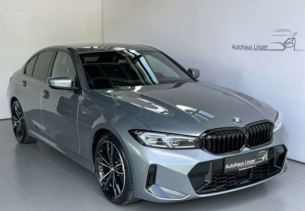 2023 BMW 320