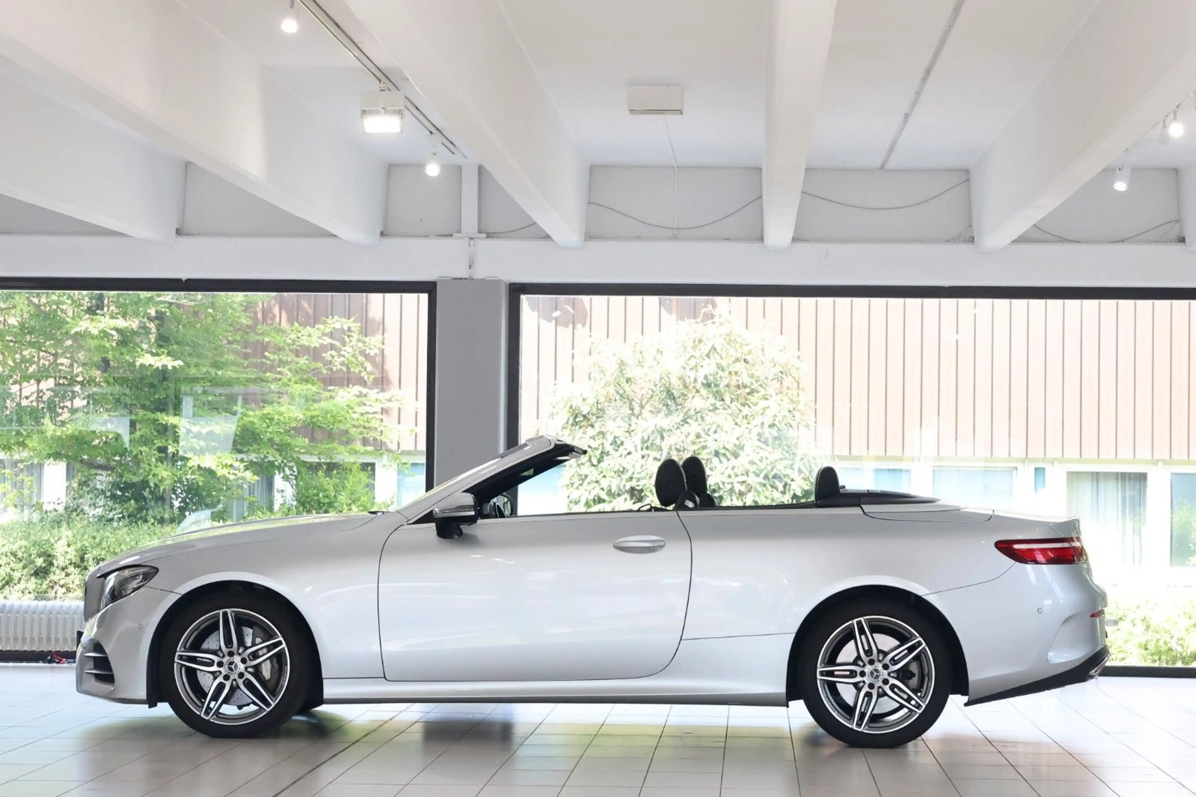 Mercedes-Benz E 450 Cabrio 4Matic AMG*ACC*360*HUD* — photo 7