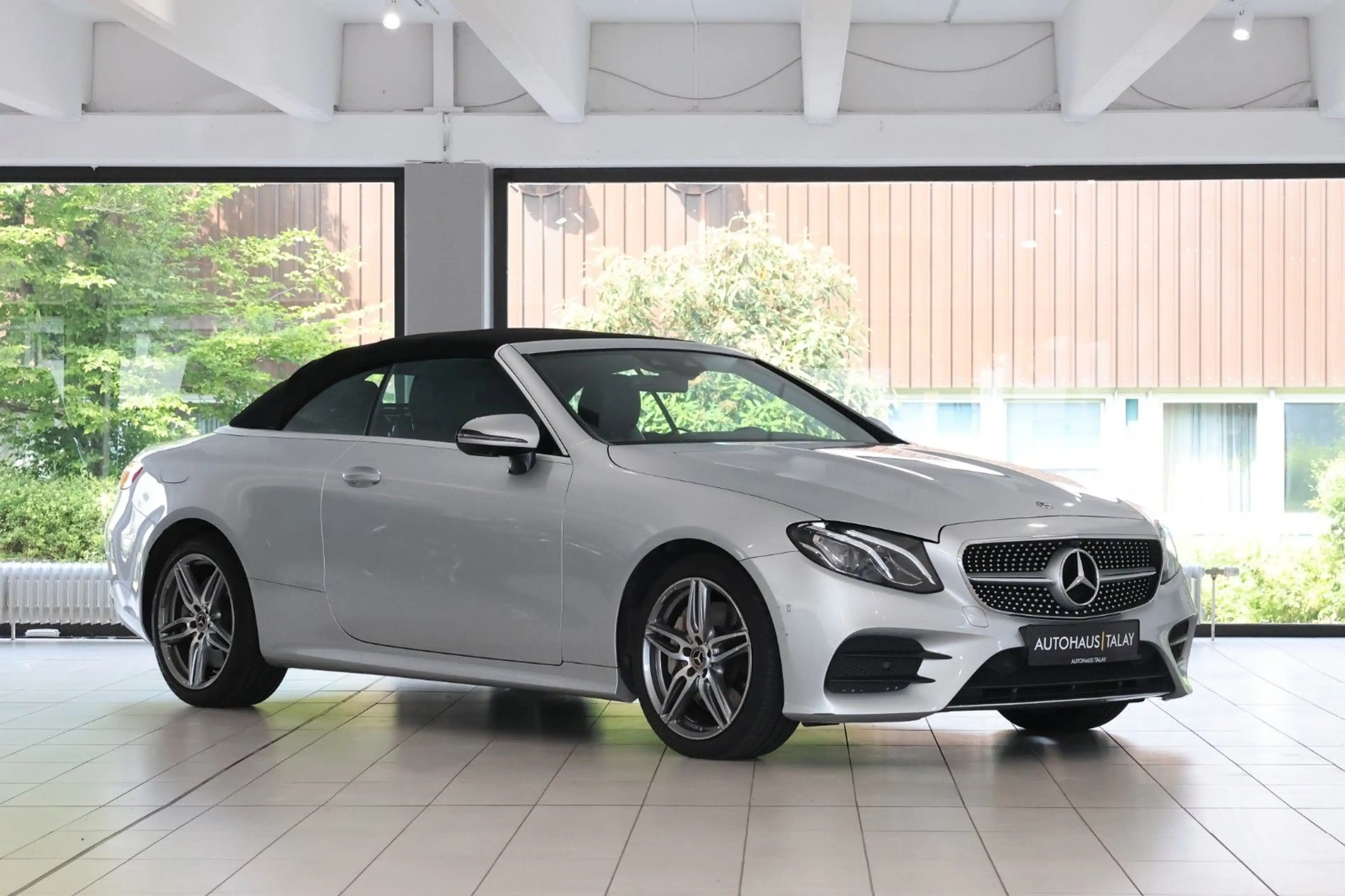 Mercedes-Benz E 450 Cabrio 4Matic AMG*ACC*360*HUD* — photo 2