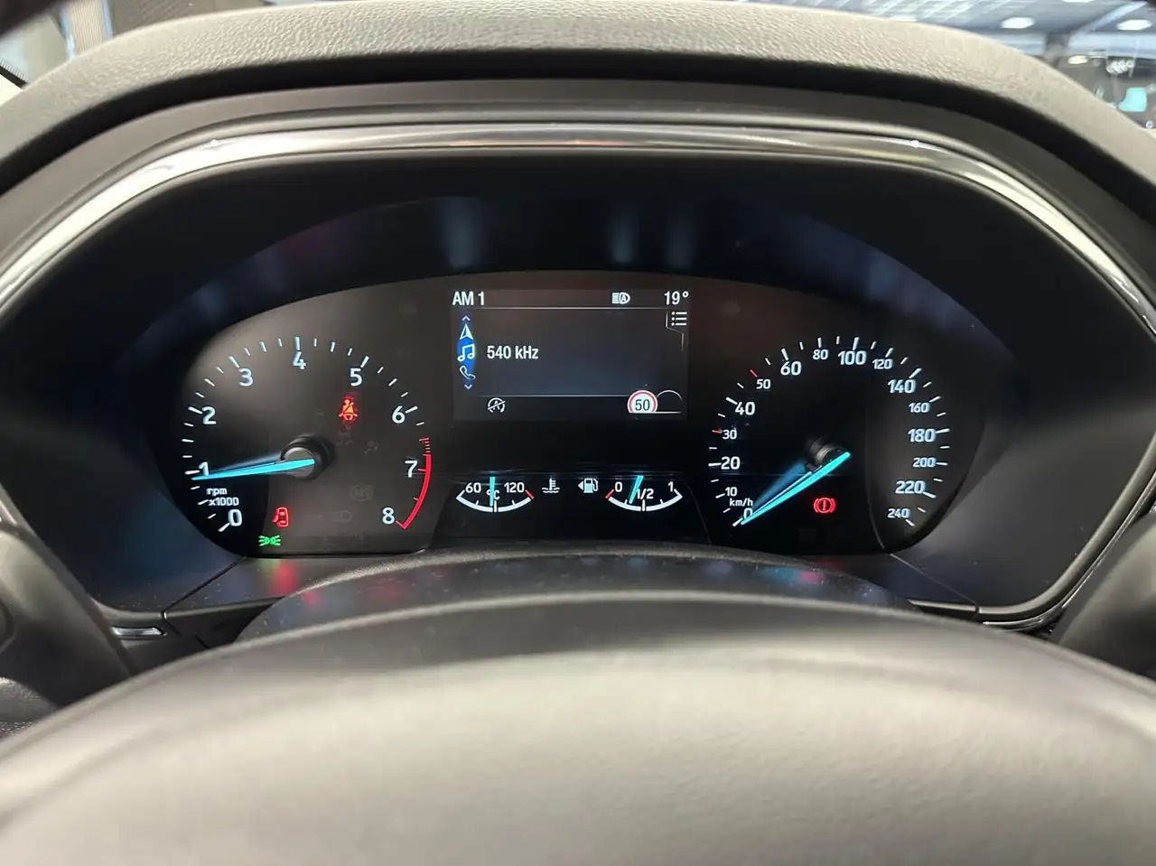 Ford Focus Wagon 1.0 EcoBoost Titanium Business PANO TREKHAAK, миниатюра 27