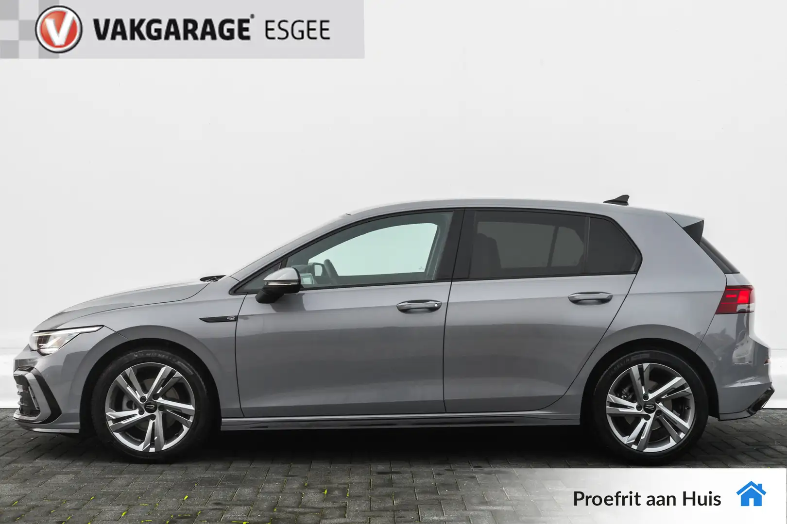 Volkswagen Golf 1.5 TSI 131PK R-Line RIJKLAAR INCL: GARANTIE. | 3 Grijs - 2