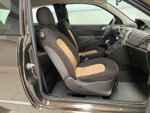 Lancia Ypsilon view 14