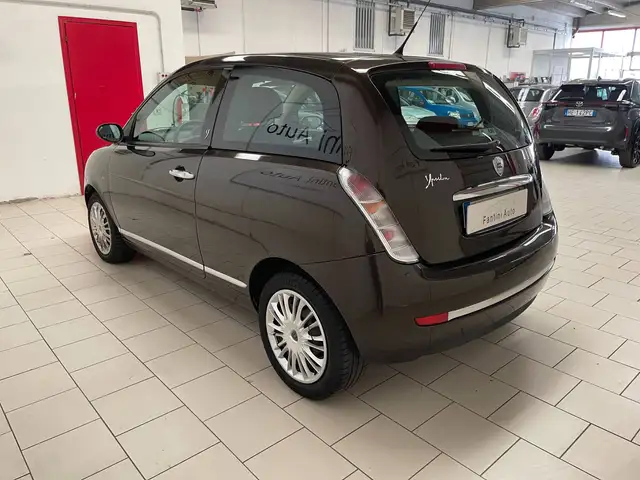 Lancia Ypsilon view 5