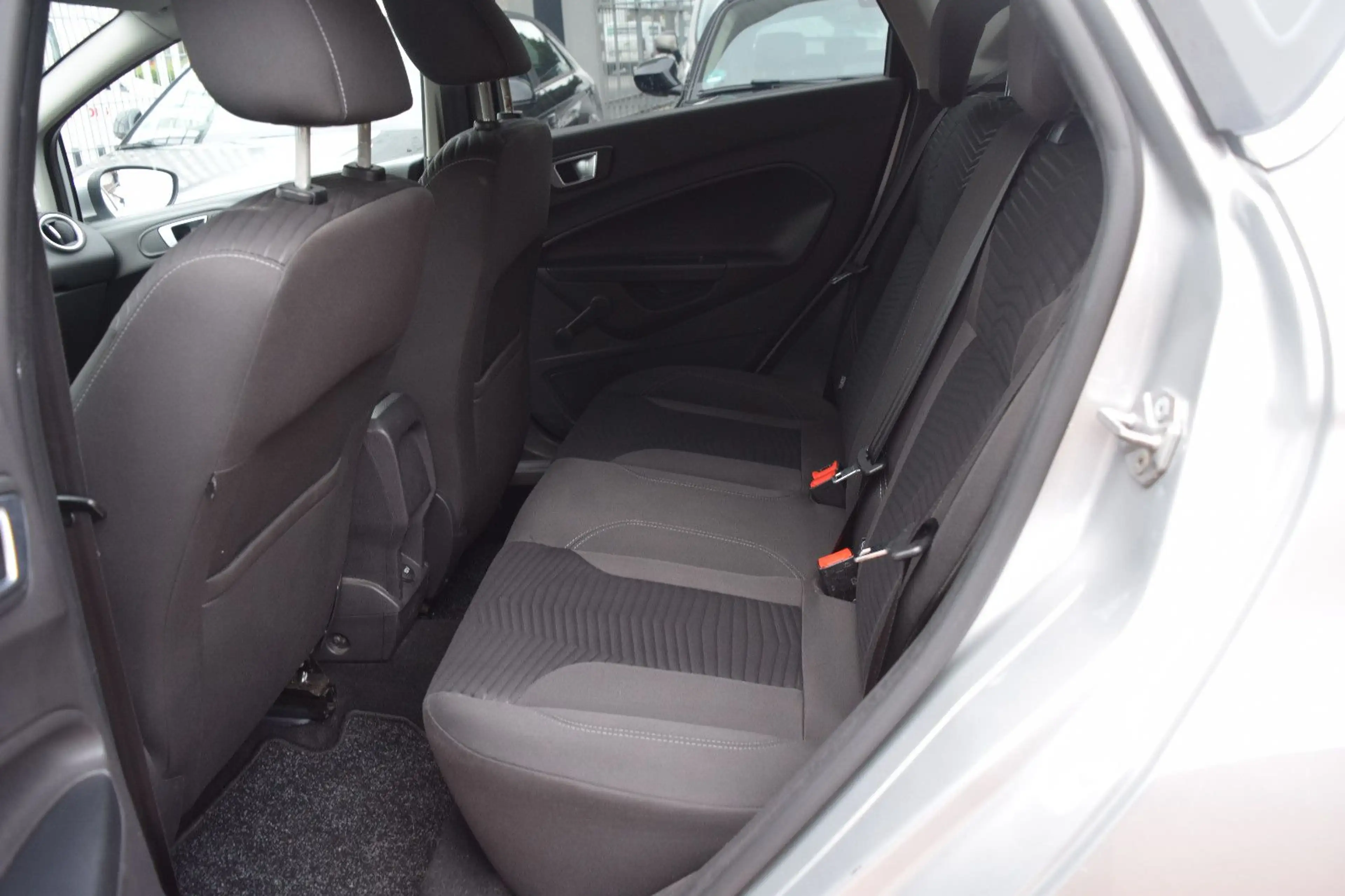 Ford Fiesta KLIMAAUTOMATIK, LED, START&STOP, ISOFIXX — photo 9
