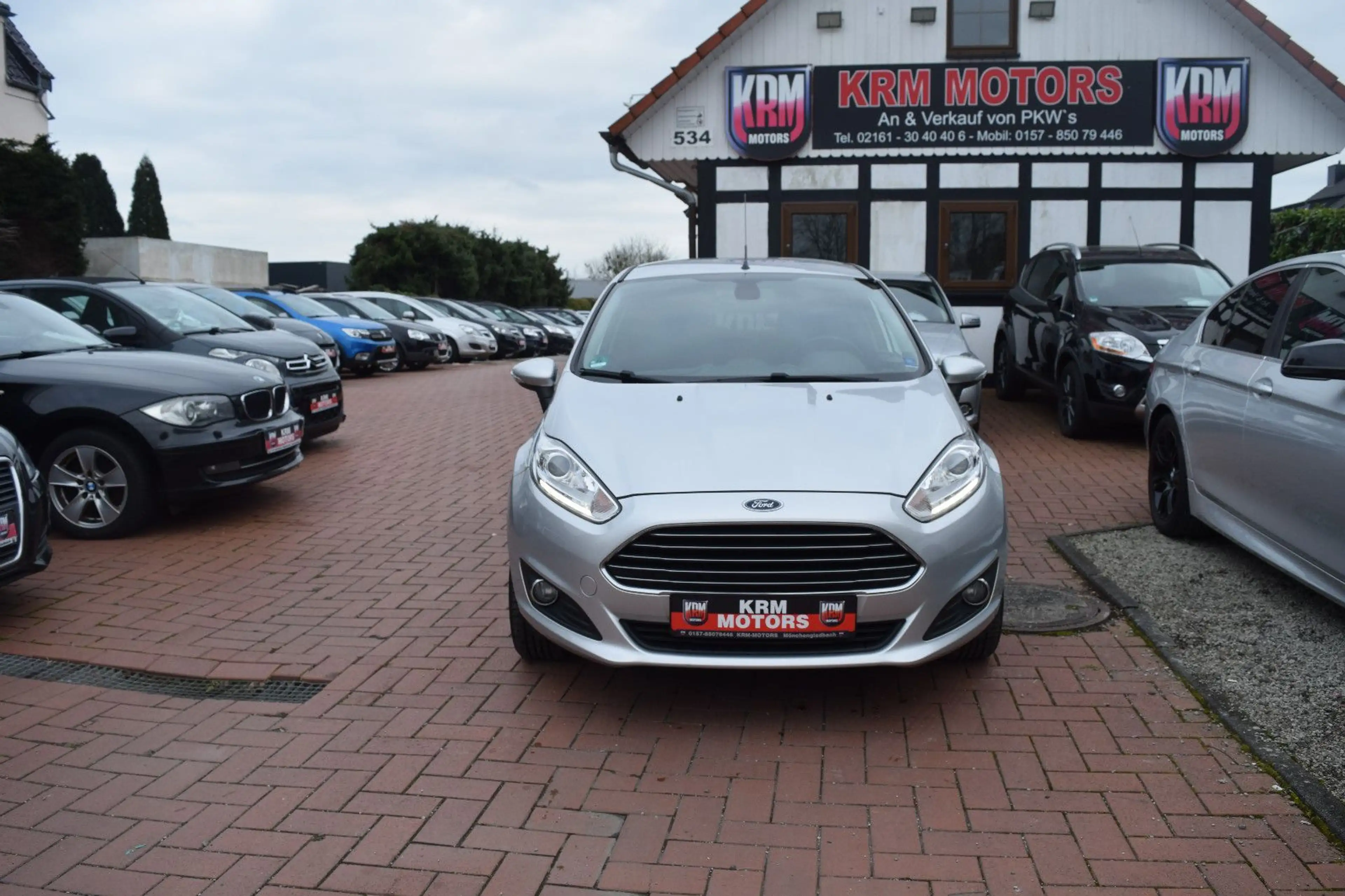 Ford Fiesta KLIMAAUTOMATIK, LED, START&STOP, ISOFIXX