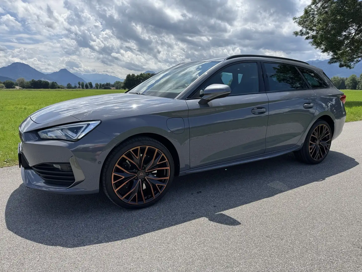 CUPRA Leon e-Hybrid Gris - 2