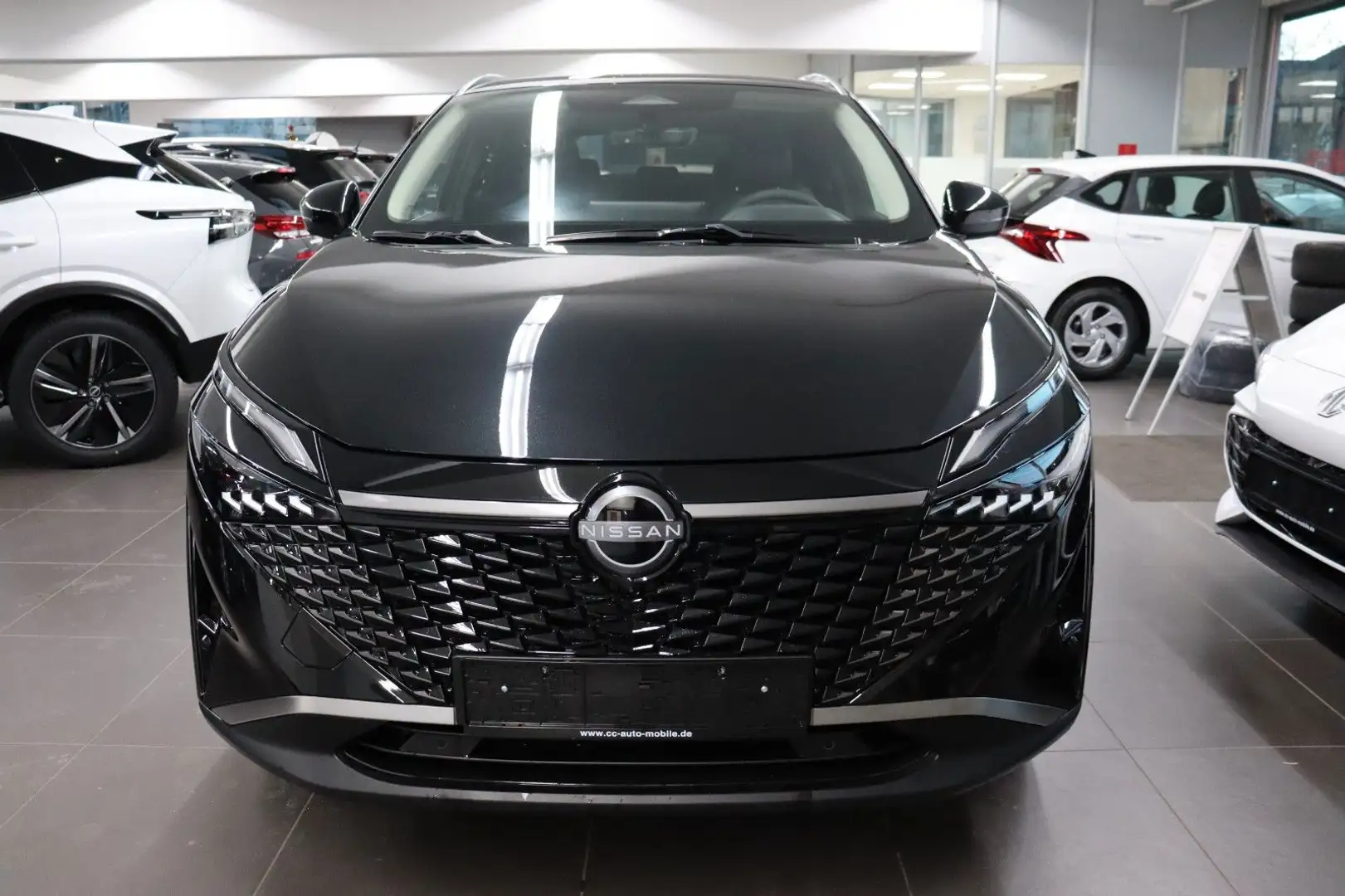 Nissan Qashqai 1.3 AT MHEV Connecta Navi,T.Leder,360 Negru - 2