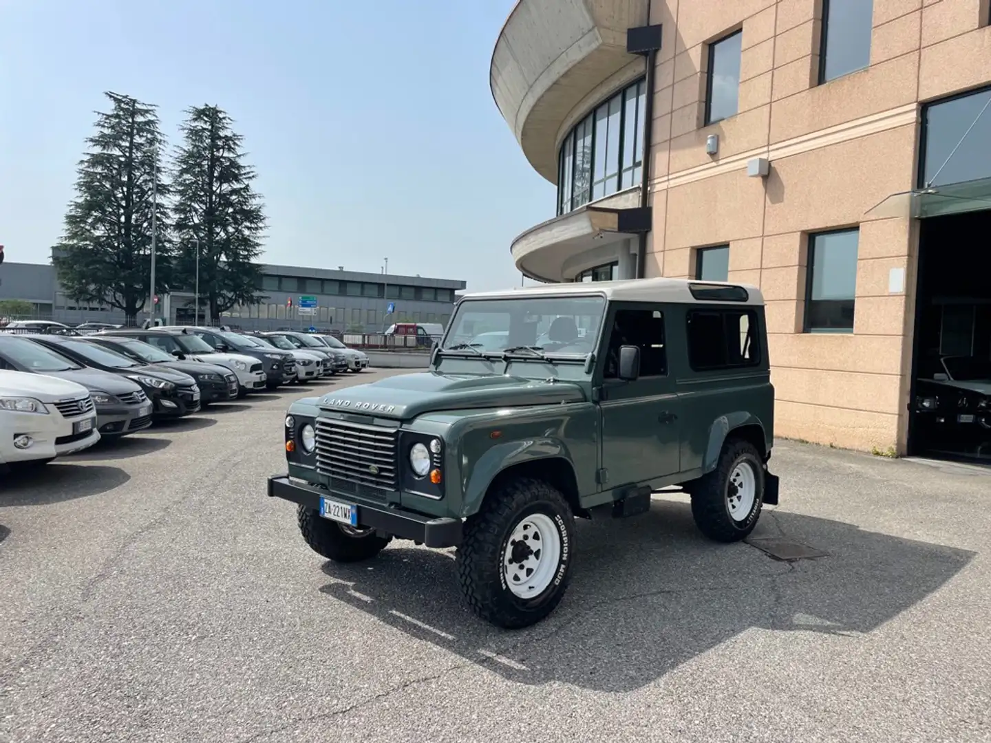 Land Rover Defender 90 2.4 td E SW VETTURA 4POSTI KM99K MAN 6 MARCE Verde - 1