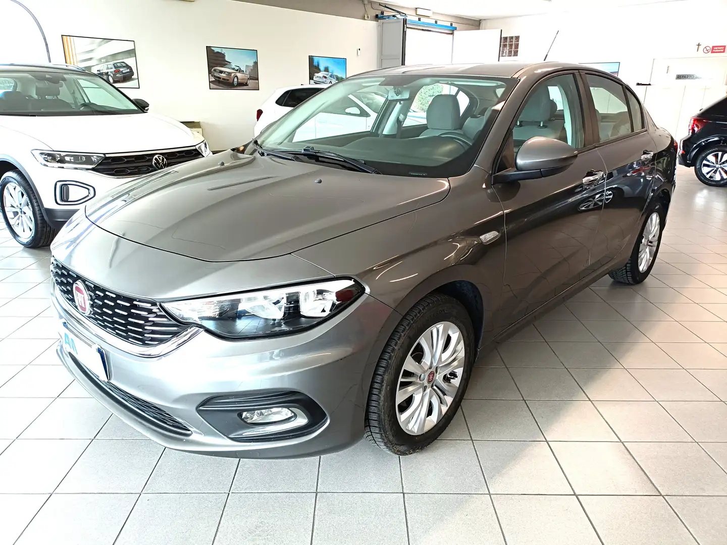 Fiat Tipo Tipo 4p 1.3 mjt Lounge 95cv Grau - 1