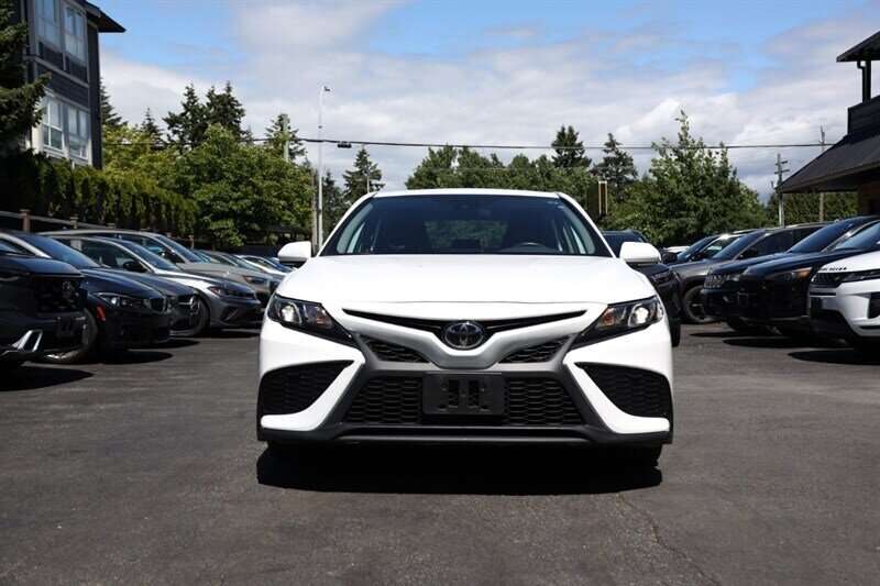 2024 Toyota Camry SE — снимка 1