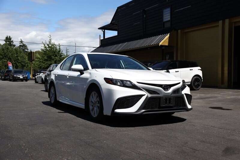 2024 Toyota Camry SE — снимка 1