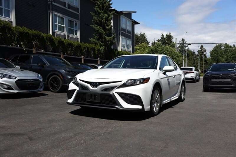 2024 Toyota Camry SE — снимка 1