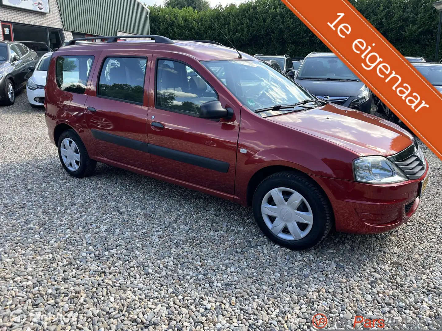 Dacia Logan MCV 1.6 Ambiance,Airco,Cruise,1e eigenaar! Rood - 2