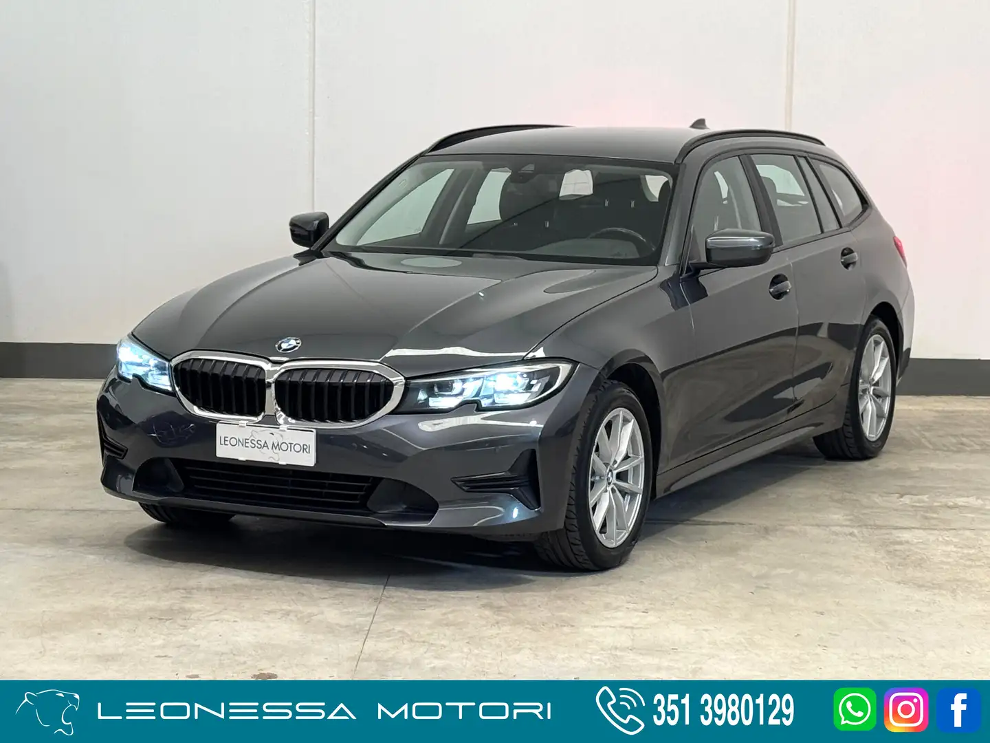 BMW 320 d Touring mhev 48V auto Šedá - 1