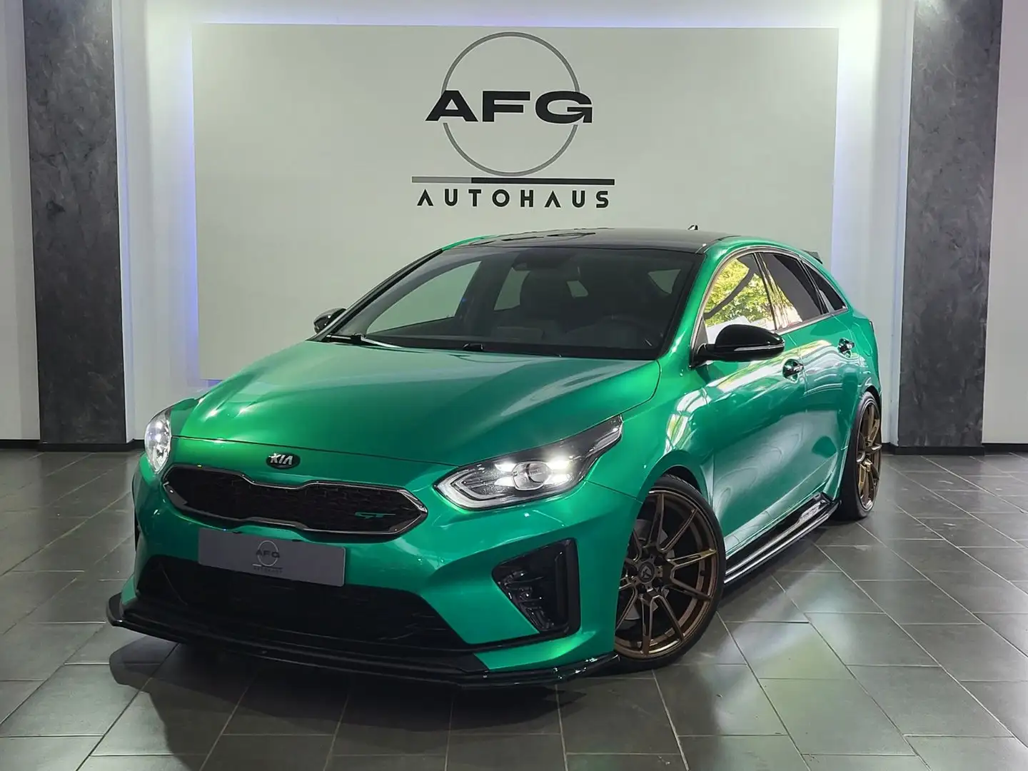 Kia ProCeed / pro_cee'd *WERKSGAR07/26*BASTUCK EDELS Grün - 1