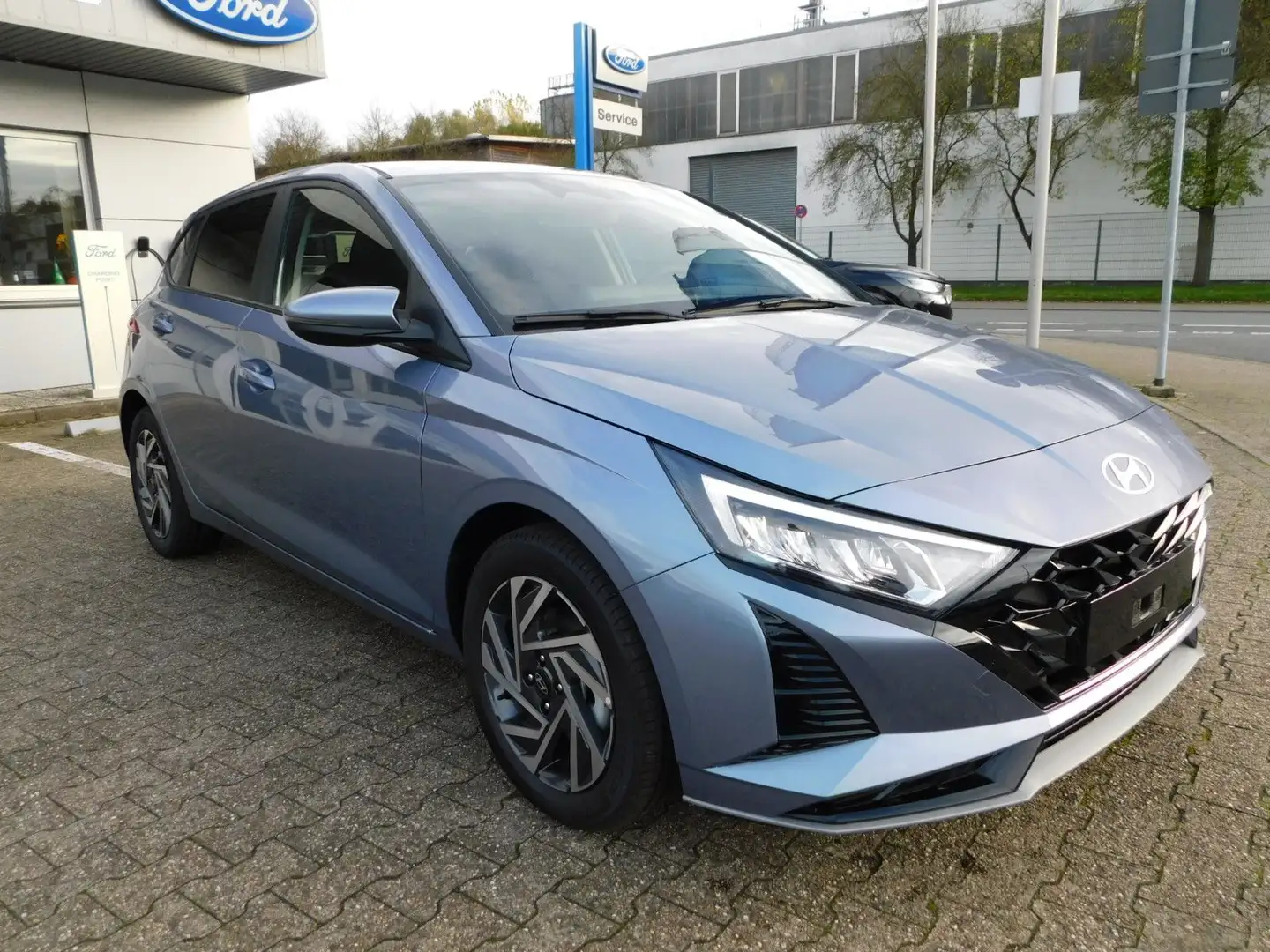 Hyundai i20 Trend 1,0 74kw, Navi / Led / Klima / Alu Blau - 1