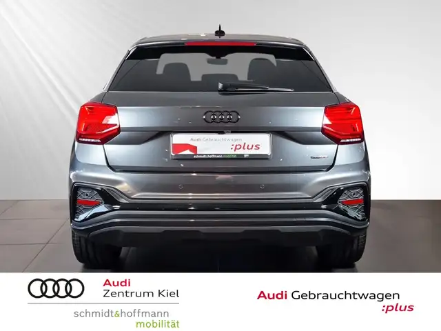 Audi Q2 view 5