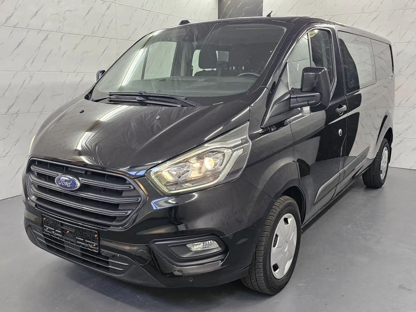 Ford Transit Custom 320 L2 Trend 6.Sitzer+AHK+Klima Zwart - 1