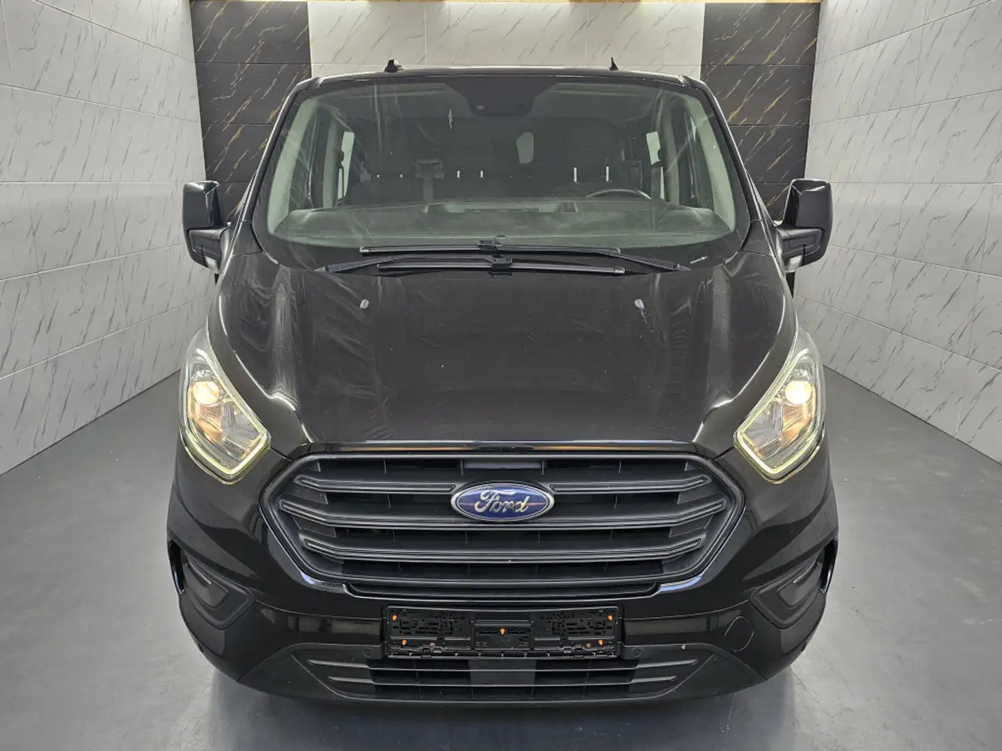 Ford Transit Custom 320 L2 Trend 6.Sitzer+AHK+Klima Zwart - 2